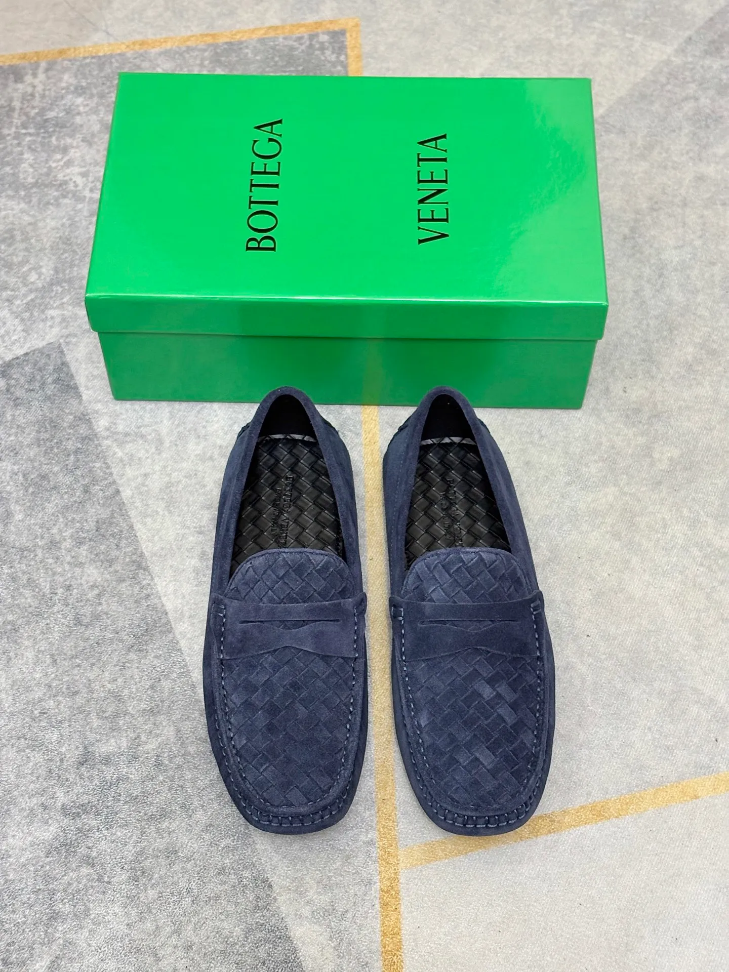 P420💰 (Niu Li + Niu Pad) [BV] The latest hot style‼ ️Casual men's shoes, uppers imported first-layer cowhide ➕Full imported cowhide lining✔️Exquisite workmanship, excellent foot feel, special rubber soles✔️, cool and fashionable, the latest fashion, fashionable outsole, hurry up.  Code number: 38-44 (can be customized to 37.45, non-refundable)